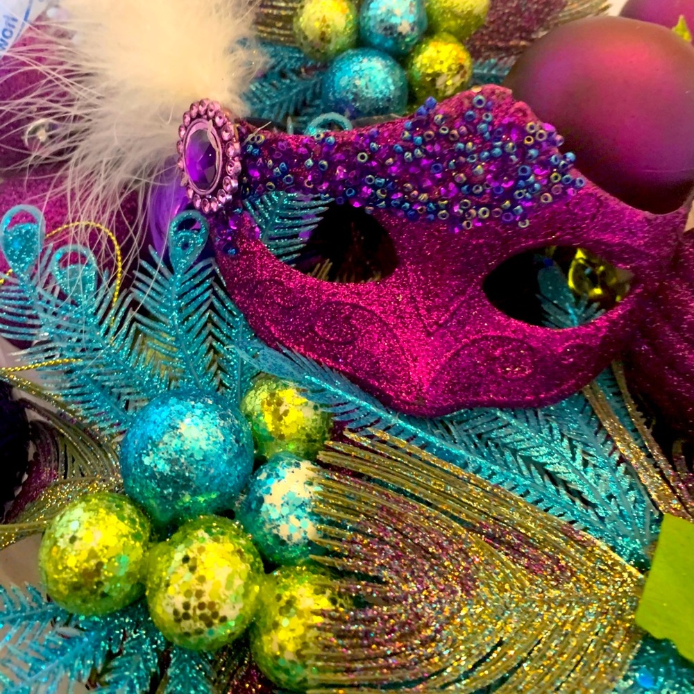 Marci grad ornaments